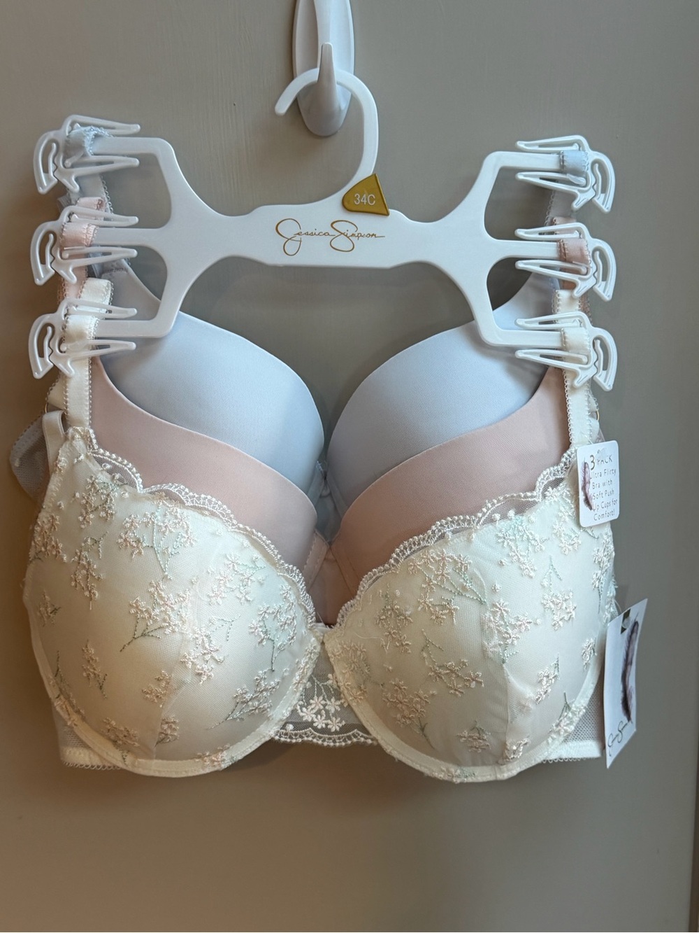 Jessica Simpson NEW 34C  3 Pack Floral Underwire
Bra - Pink, Nude & Floral (080)